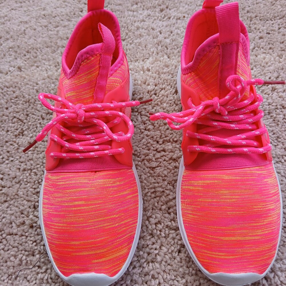 Versa Sport Pink and Peach Fitness Shoes